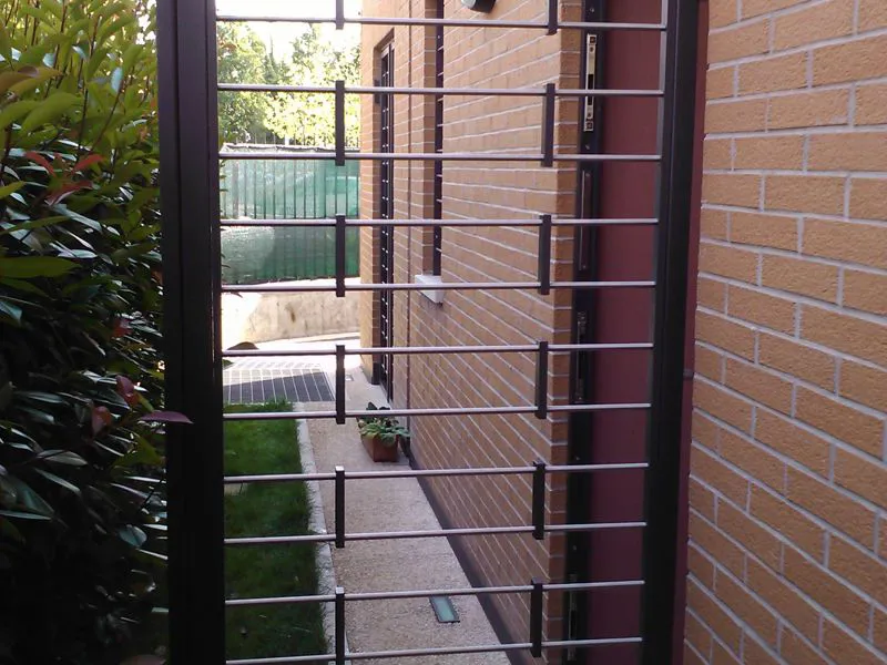 Inferriata Polari con tondini inox