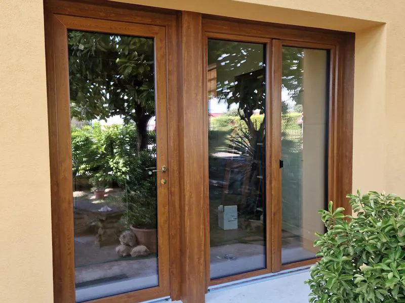 serramento in pvc nobilitato